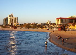 Tel Aviv, plage d'Herzliya