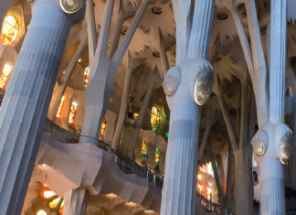 La Sagrada Familia La Sagrada Familia
