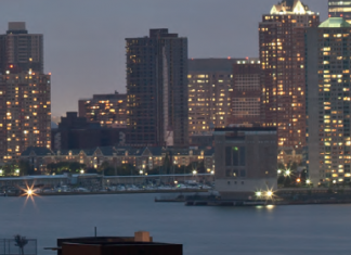Vers l’autre rive de l’East River - Photo Ludovic Maisant Vers l’autre rive de l’East River - Photo Ludovic Maisant