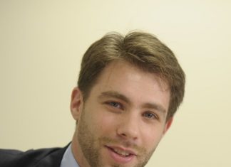 DR