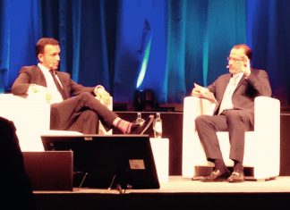 Mike McCormick (à droite), avec Rajeev Singh (Concur), à Berlin
