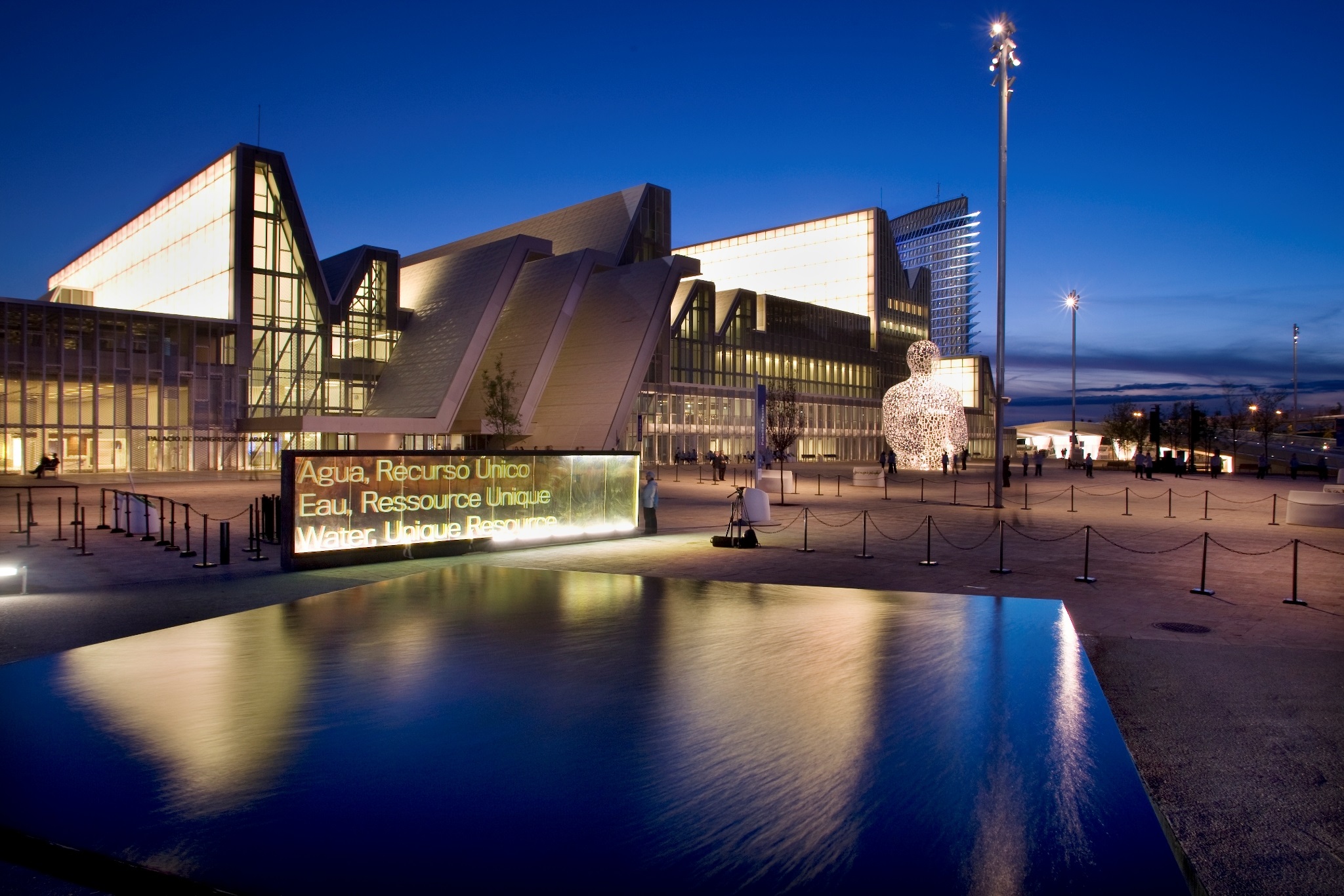 Le Palais des Congrès de Saragosse Le Palais des Congrès de Saragosse