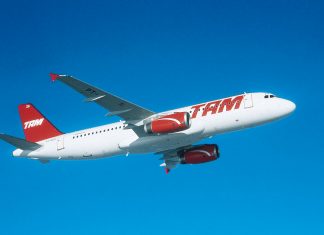 Un appareil de la TAM en vol (DR) Un appareil de la TAM en vol (DR)