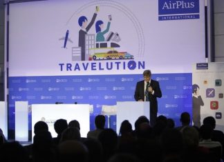 John Baird-Smith, Directeur d'AirPlus France, inaugurant Univ'AirPlus 2015