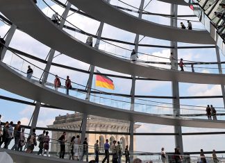 Berlin_762nef-dome-Reichstag