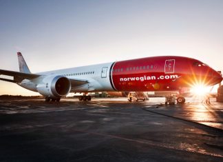 Norwegian-dreamliner