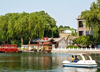 La capitale chinoise ayant son image en partie liée à la pollution, elle mène désormais une politique ambitieuse pour améliorer la qualité de l’air.