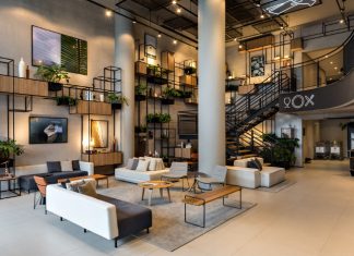 Ibis-Plaza-Lobby
