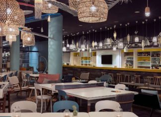 hampton-hilton-paris-clichy-lobby