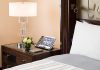 Chic, mais efficace : le Peninsula Paris propose à ses clients une tablette inter-active ergonomique utilisant une technologie développée en interne par le groupe de luxe. © Peninsula hotels