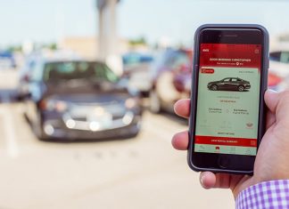 Réserver une voiture depuis un smartphone et changer de modèle selon l’envie, récupérer le véhicule sans attendre au comptoir : avec sa nouvelle application, Avis simplifie tout le processus de location.