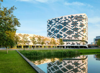 Hilton-Amsterdam-Schiphol-carbone