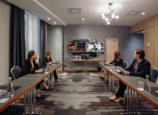 Radisson-reunions-hybrides-Zoom