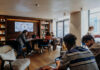 Maison Mère dedicates a room to coworking and meetings.