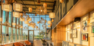 Lounge at the Crowne Plaza Budapest.