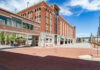 Radisson Individuals à Wausau, dans le Wisconsin. Un des derniers développements de Radisson Hotels Americas avant son acquisition par Choice Hotels.