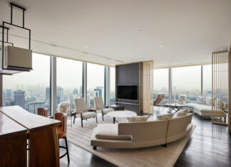 Living room d'une suite Deluxe du Park Hyatt Jakarta.