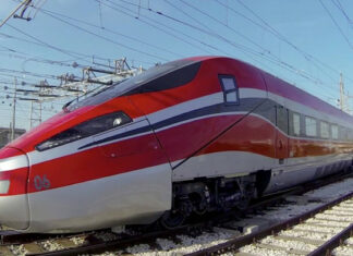 Les Frecciarossa 1000, les fameuses "flèches rouges" de Trenitalia, ont débuté leurs essais techniques au mois d'août en Espagne.