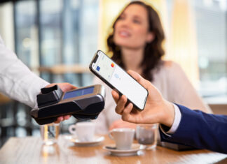 La solution Apple Pay est aujourd'hui accepté par de nombreux restaurants, hôtels et commerces.