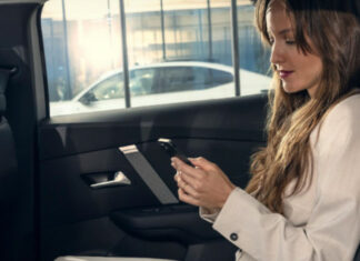 Pour les entreprises clientes d'AirPlus et de Uber, les courses réalisées en VTC peuvent maintenant être réglées à travers le compte logé d'AirPlus.