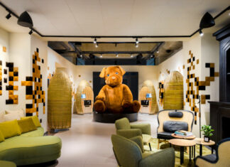 Lobby du FirstName Bordeaux, membre de la collection JdV by Hyatt. (c) Jérôme Galland