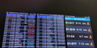 retards AirHelp