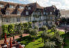 L'hôtel Barrière Le Normandy à Deauville, un des premiers établissements à profiter du déploiement de solutions de recharge.