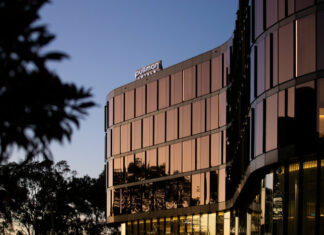 Un nouveau complexe intégrant un centre de conférences et un hôtel Pullman à l'ouest de Sydney.