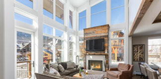 Parmi les locations bientôt proposées par Homes & Hideaways by World of Hyatt, The Lodge at Spruce Peak Residences