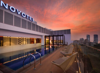 Rooftop du Novotel Kinshasa La Gombe, ouvert récemment. (c) Christophe Gay