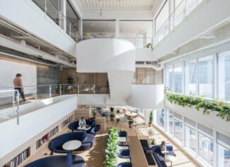 WeWork Salesforce Tower, à San Francisco.