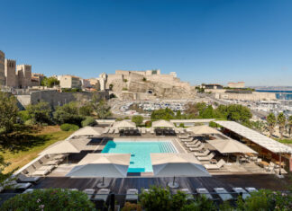Doté de 12 salles de réunions, le Radisson Blu Marseille Vieux Port achèvera une rénovation complète avant l'été prochain.