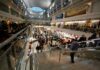 Le trafic aérien au Moyen-Orient reste perturbé. Ici, la zone de duty free shops sur l'aéroport international de Dubai (Photo: https://www.flickr.com- Max Fellner)