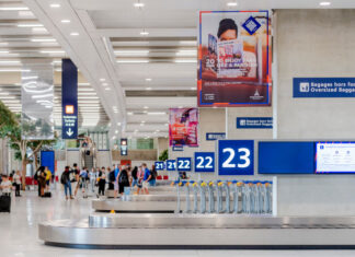 Après la dépose des bagages à l'hôtel ou à domicile, Air France propose un service de livraison des bagages à l'arrivée, toujours en partenariat avec Alltheway. Ici, le terminal 2E à Paris-CDG. (c) Sylvain Cambon pour Groupe ADP