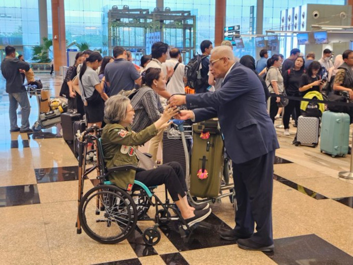 L'aéroport de Singapour Changi ce vendredi 19 juillet, touché comme beaucoup d'autres par une panne informatique. L'aéroport de Singapour Changi ce vendredi 19 juillet, touché comme beaucoup d'autres par une panne informatique.