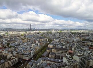 Jusqu'au 8 septembre, les voyageurs d'affaires de passage par Paris paieront plus chers les transports publics.(Photo: Luc Citrinot)
