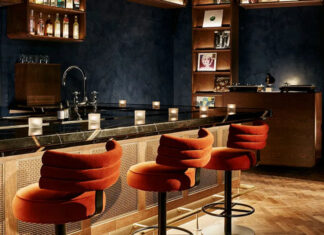 Le bar à cocktails Black Lacquer, un des marqueurs lifestyle du Hyde London City.
