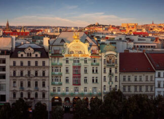 Parmi les développements phares du groupe Marriott en 2024, le W Prague a repris le fil de l'histoire du Grand Hotel Evropa.