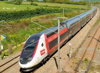 Nouvelle rame Euroduplex de TGV © Pierre Julien
