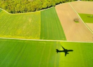 Une nouvelle taxe à l'étude dans le secteur aérien