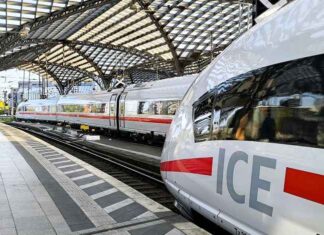 ICE en gare de Cologne-(Photo Luc Citrinot)