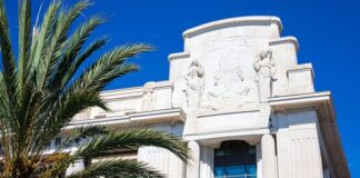 Le Palais de la Méditerranée, à Nice, rouvrira cette année après rénovation.