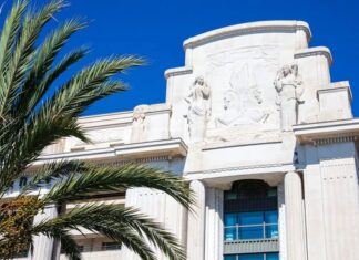 Le Palais de la Méditerranée, à Nice, rouvrira cette année après rénovation.