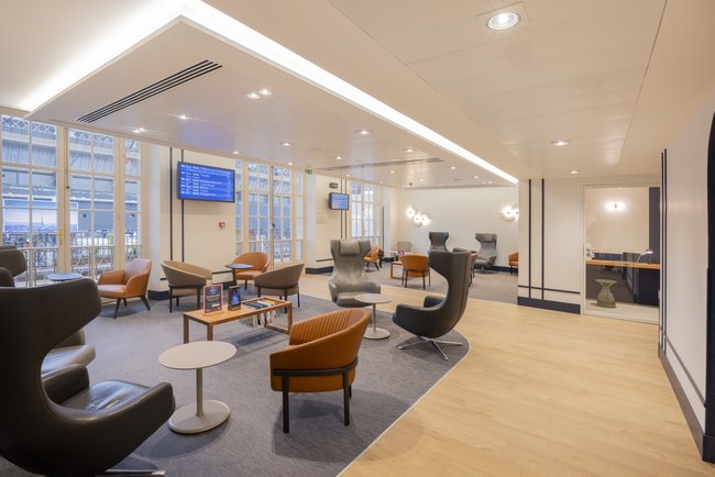 Intérieur du Salon Grand Voyageur Le Club TGV Inoui à Paris Est