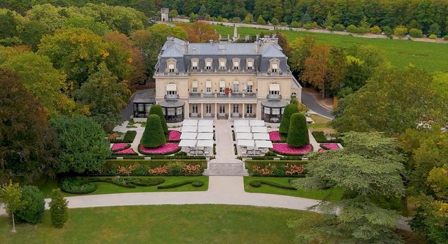 Le Domaine des Crayères.