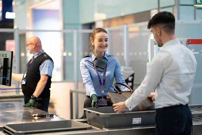 Heathrow revolutionises the passenger journey Heathrow revolutionises the passenger journey