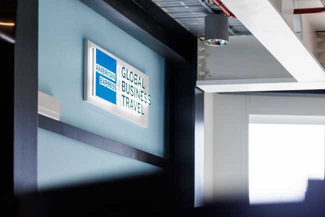 Avec des revenus en hausse de 12 %, Amex GBT renoue avec les bénéfices. L'intégration de CWT et le virage vers l'IA posent les bases d'une croissance accélérée en 2026. Avec des revenus en hausse de 12 %, Amex GBT renoue avec les bénéfices. L'intégration de CWT et le virage vers l'IA posent les bases d'une croissance accélérée en 2026.