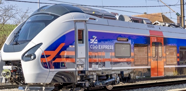 La ligne de trains directs CDG Express reliant la gare de l’Est à l’aéroport de Paris-CDG accueillera ses premiers voyageurs le 28 mars 2027. La ligne de trains directs CDG Express reliant la gare de l’Est à l’aéroport de Paris-CDG accueillera ses premiers voyageurs le 28 mars 2027.