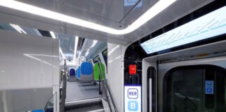 Plus confortables, plus fiables, plus capacitaires : la nouvelle rame du RER B a commencé à rouler, avant une entrée en service en 2028. © ALSTOM SA 2026 - Samuel Dhote | MI20