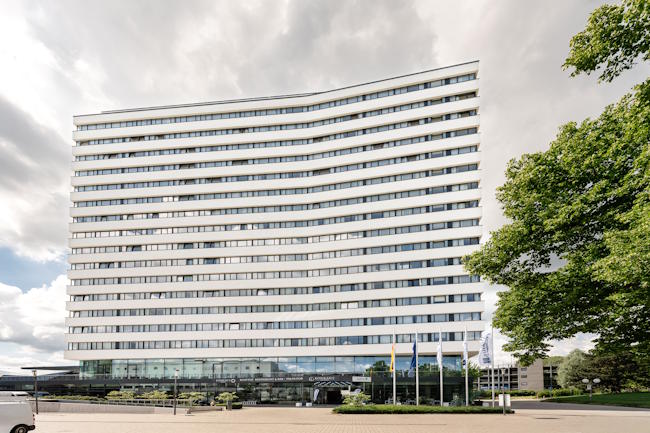 Exterior of the Radisson Blu Bonn (c) Steven Zeh